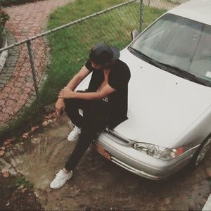 Meet your Posher, Amil